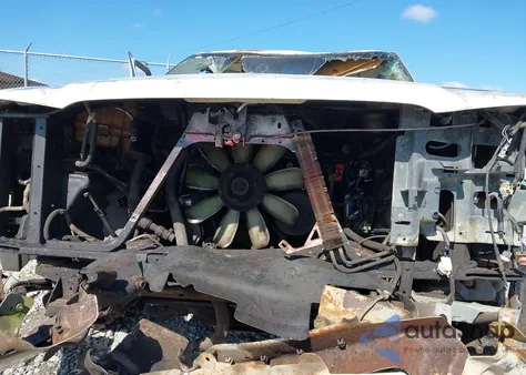 2004 Chevrolet Silverado 1500 Ls from USA, damaged, VIN 2GCEC19V641410068